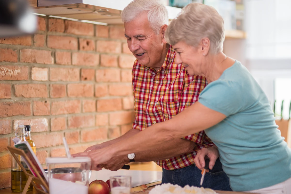 talking-about-recipe-meal Methods that make cleaning safer for seniors